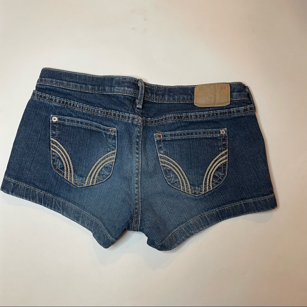 Y2K Low Rise Hollister Jean Shorts - Picture 5 of 8